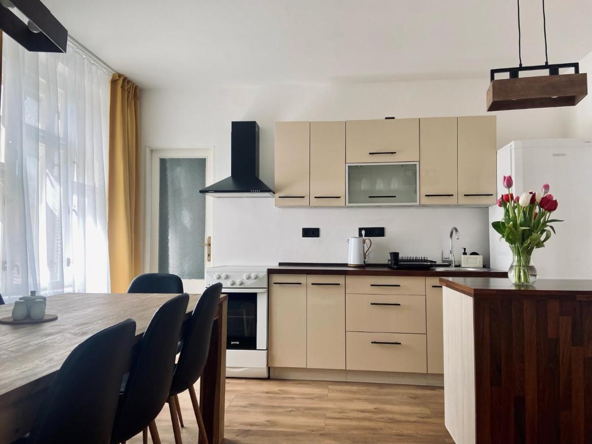 Apartman Teplice Nad Metuji Bagian luar foto