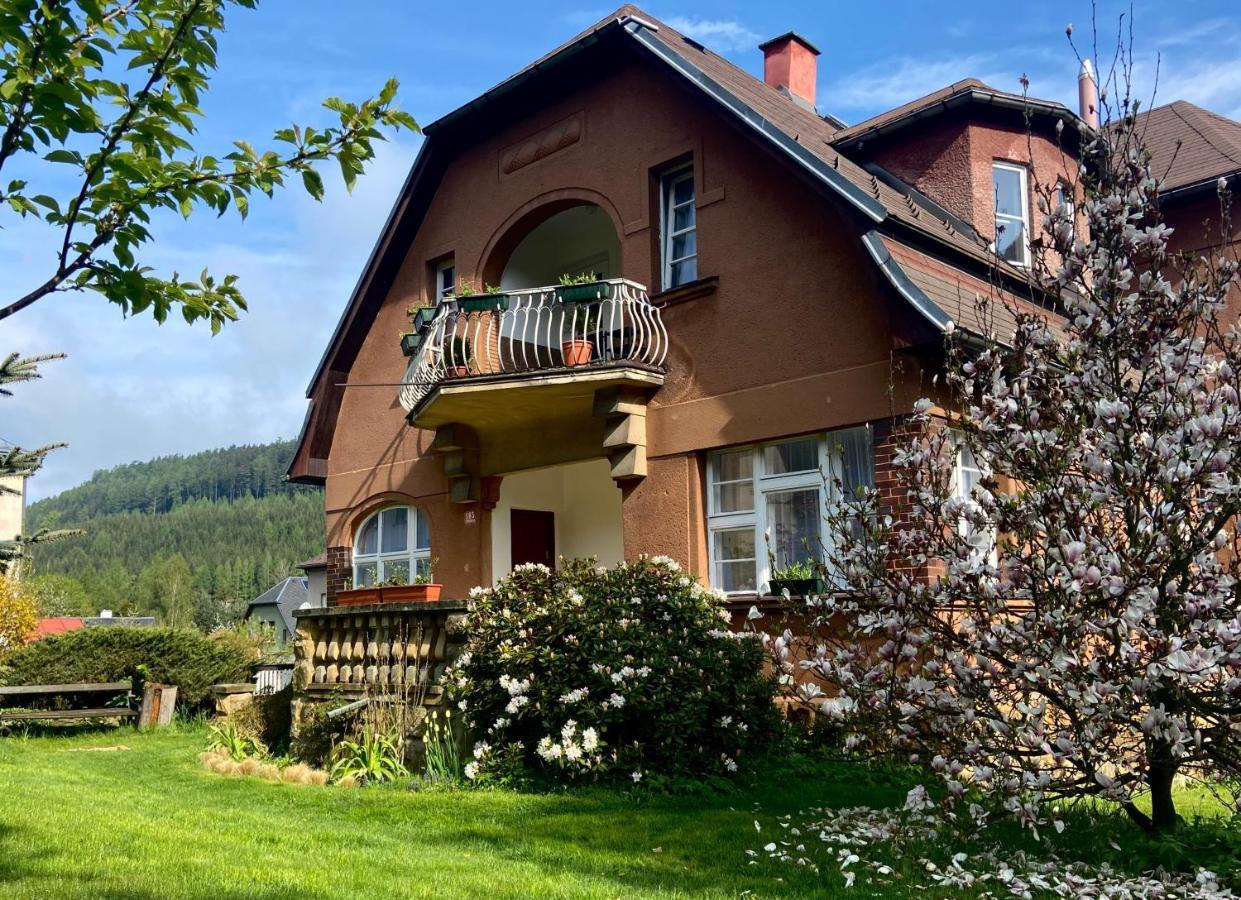 Apartman Teplice Nad Metuji Bagian luar foto